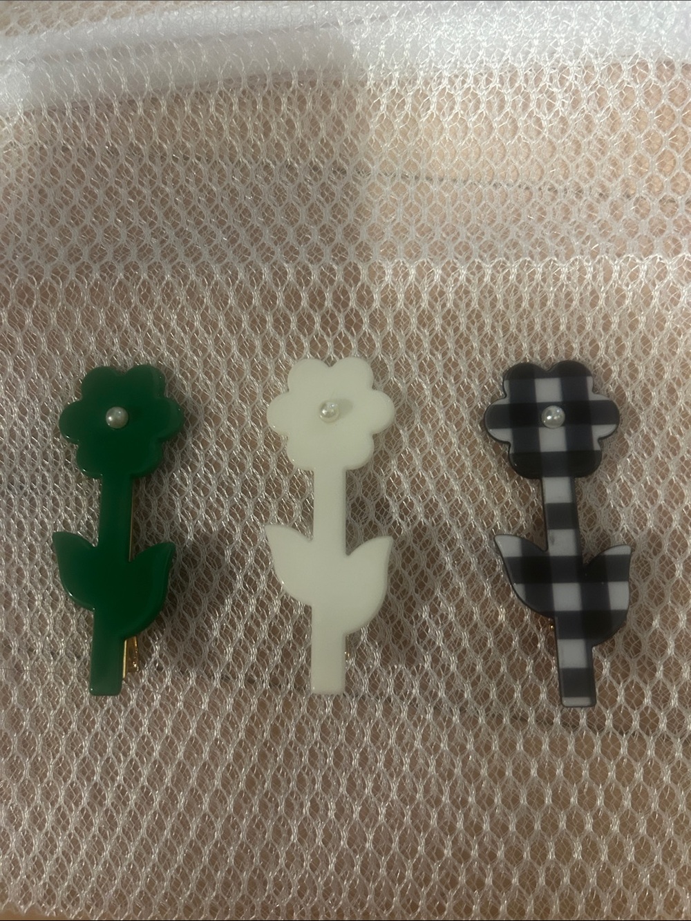 kate spade Flower Hair Clips in Green, Cream, Black Plaid - Picture 1 of 2